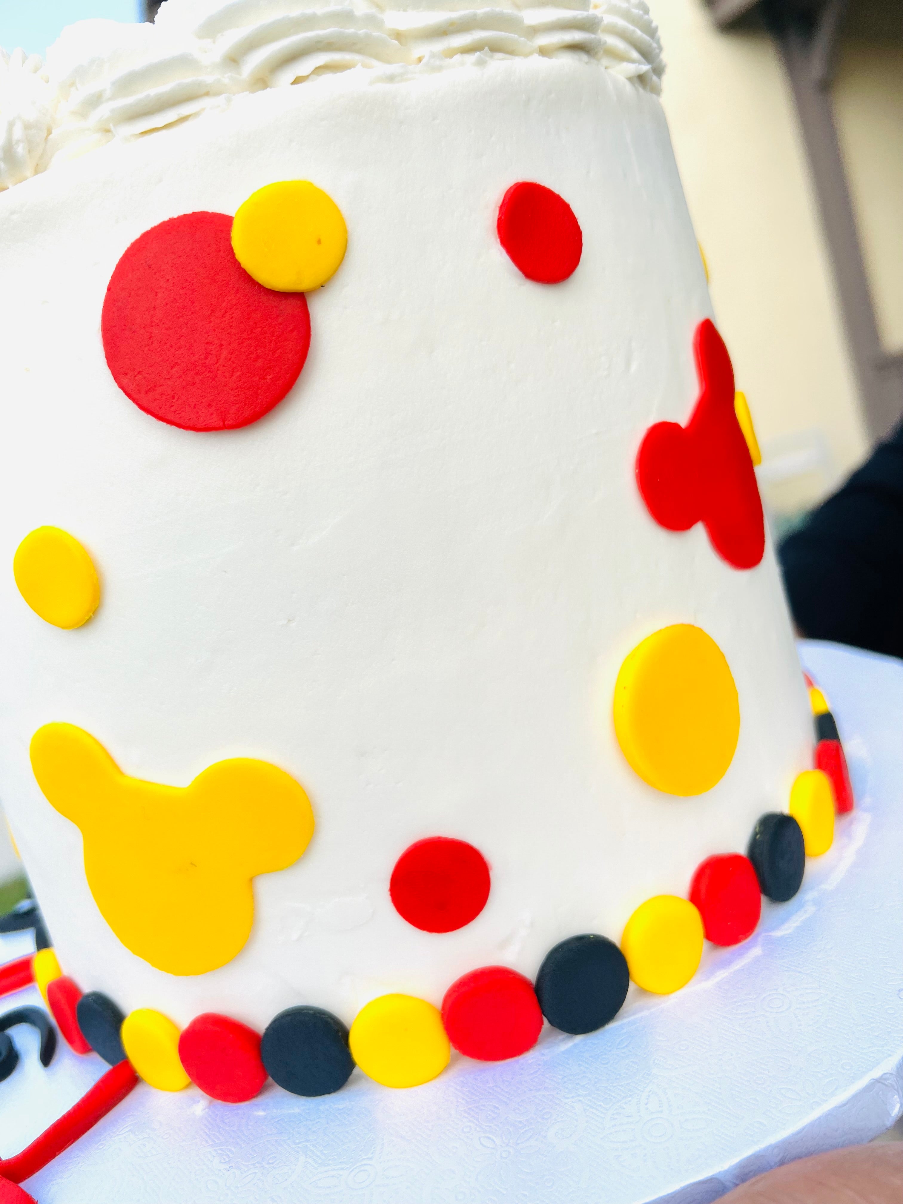 Custom Cake 8"